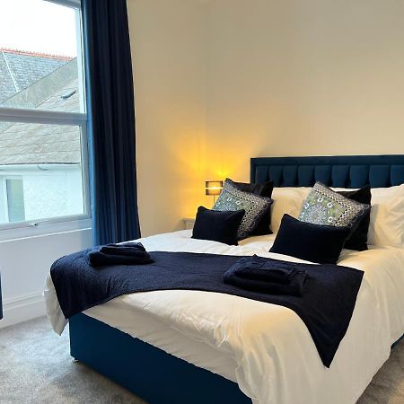 Heathcliff - 5 Bedroom House In Town Centre 텐비 외부 사진