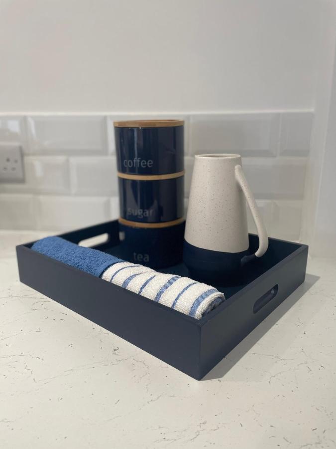 Heathcliff - 5 Bedroom House In Town Centre 텐비 외부 사진