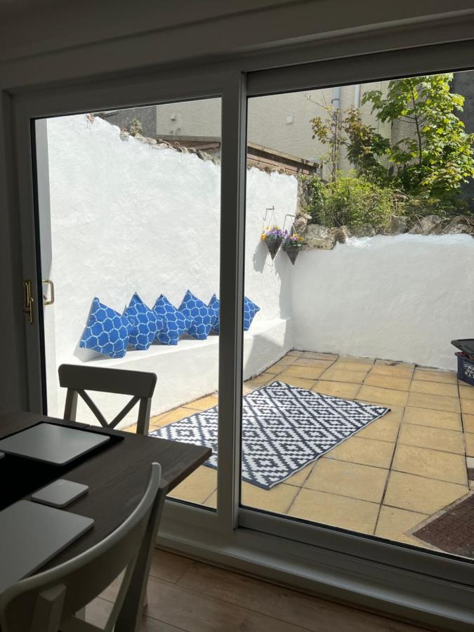 Heathcliff - 5 Bedroom House In Town Centre 텐비 외부 사진
