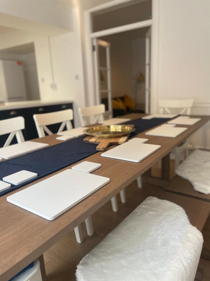 Heathcliff - 5 Bedroom House In Town Centre 텐비 외부 사진